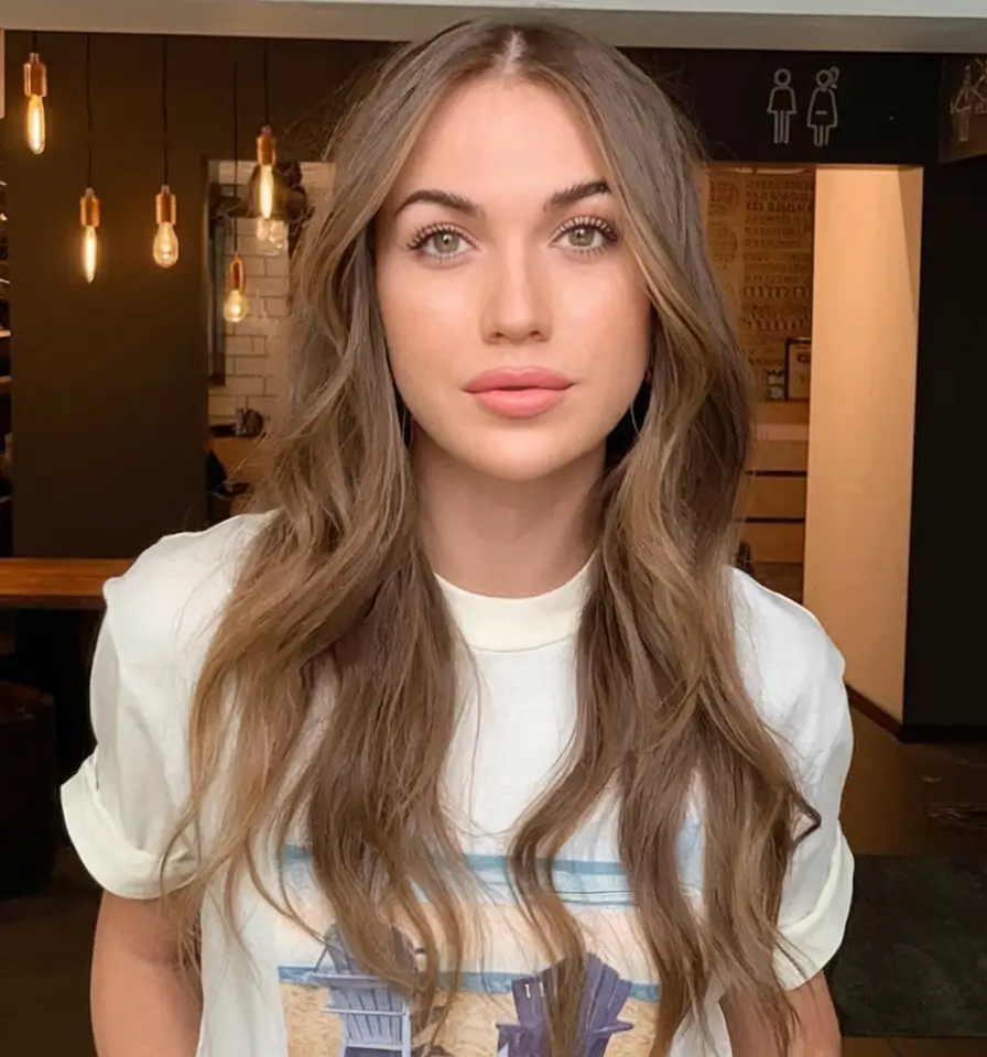26 Gorgeous Fall Haircuts for Oval Faces to Try in 2025