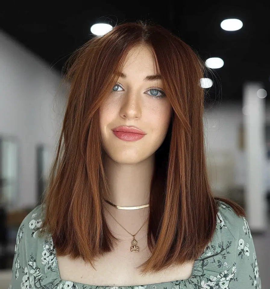 26 Gorgeous Fall Haircuts for Oval Faces to Try in 2025