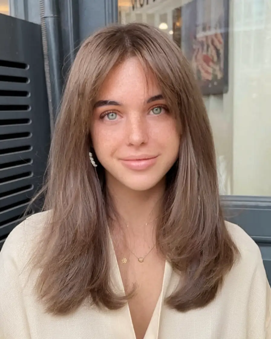 26 Gorgeous Fall Haircuts for Oval Faces to Try in 2025
