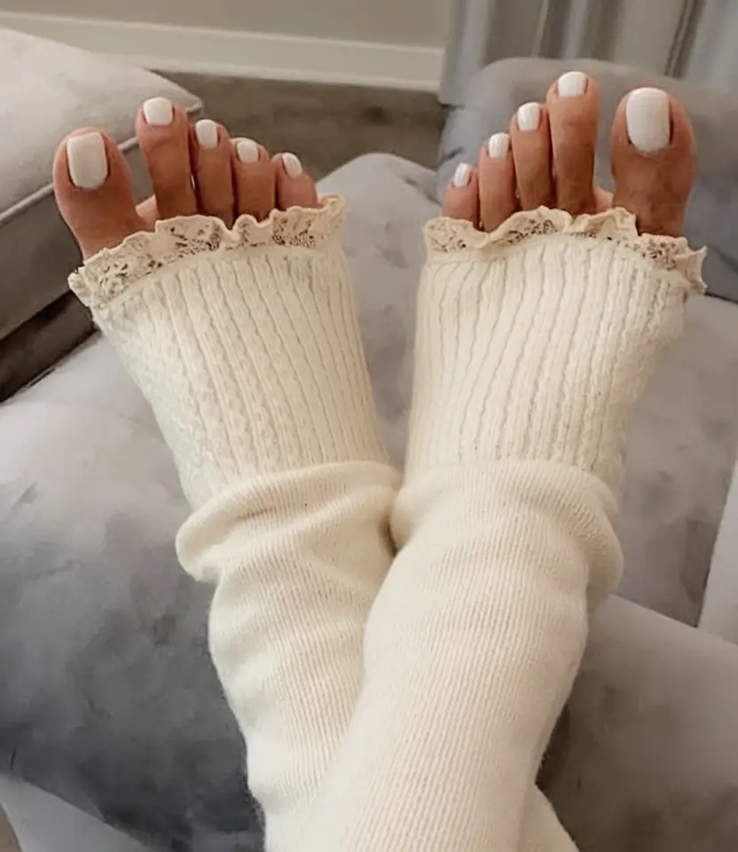 Fall Toe Nail Colors 2025: 28+ Trending Designs to Try This Autumn