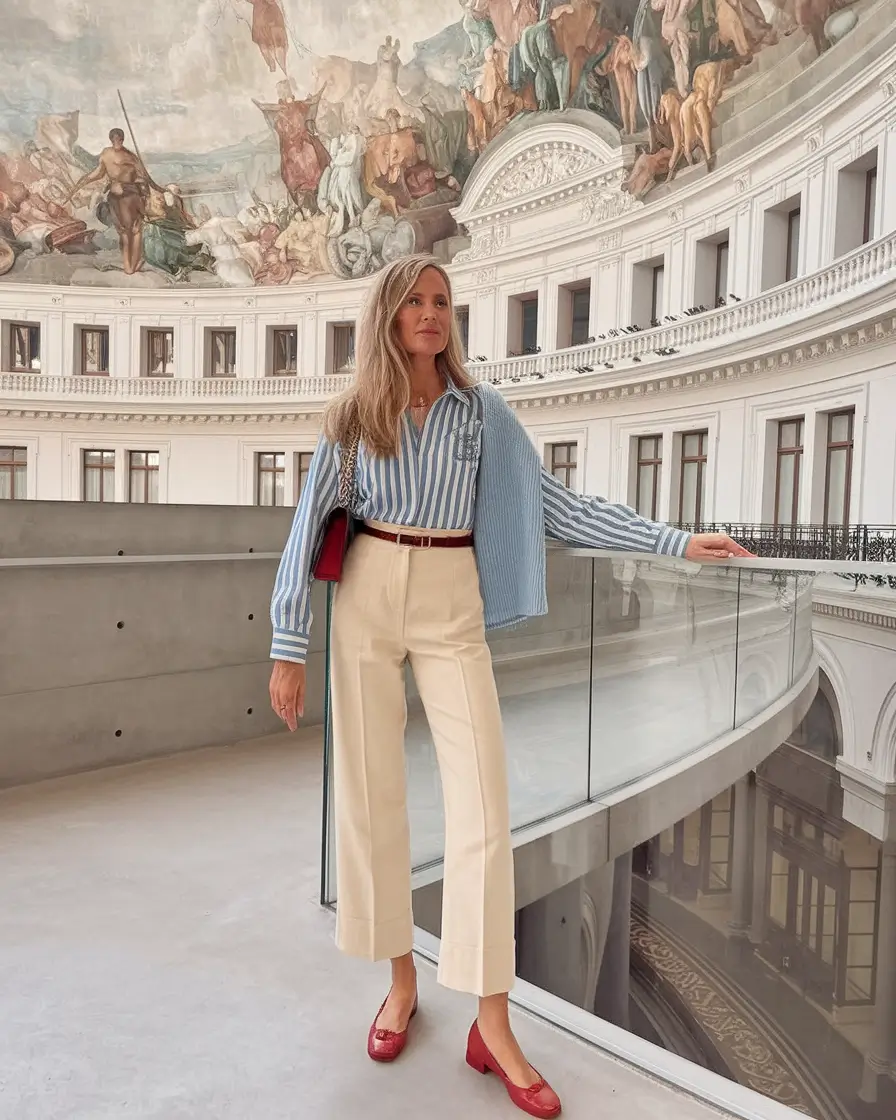 29 Trendy Fall Outfits for Women Over 40 to Try in 2025