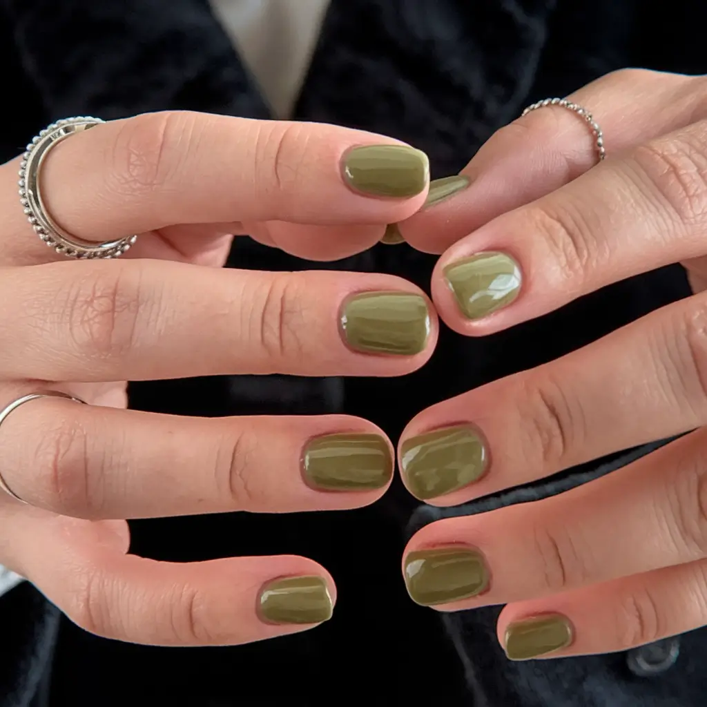Autumn Nails Color 2025: Trendy Fall Shades and Manicure Ideas for Every Style