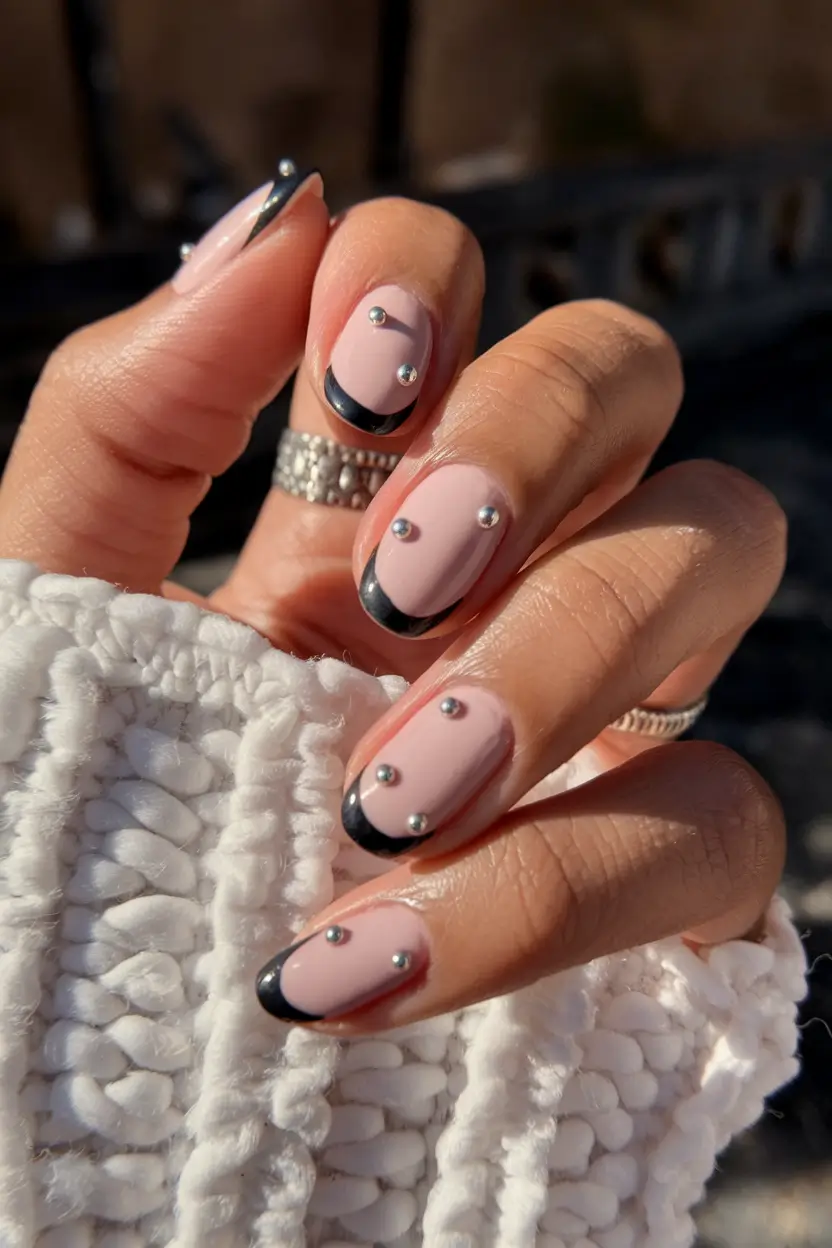 Autumn Nails Designs 2025: Fresh Ideas for Almond, Short & Coffin Styles