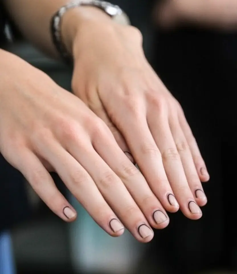 Black Fall Nails 2025: 27 Inspiring Designs for Almond, Square & Short Nails This Season