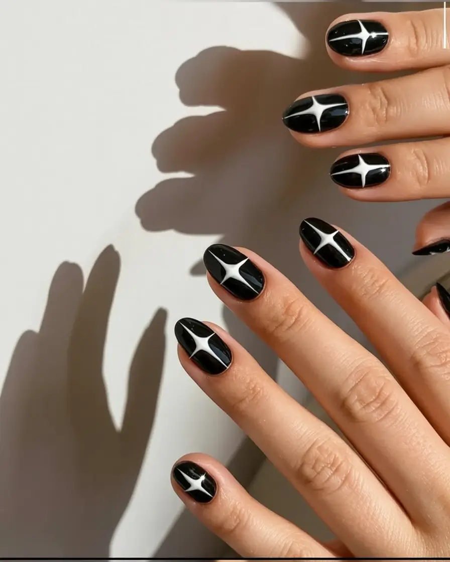 Black Fall Nails 2025: 27 Inspiring Designs for Almond, Square & Short Nails This Season