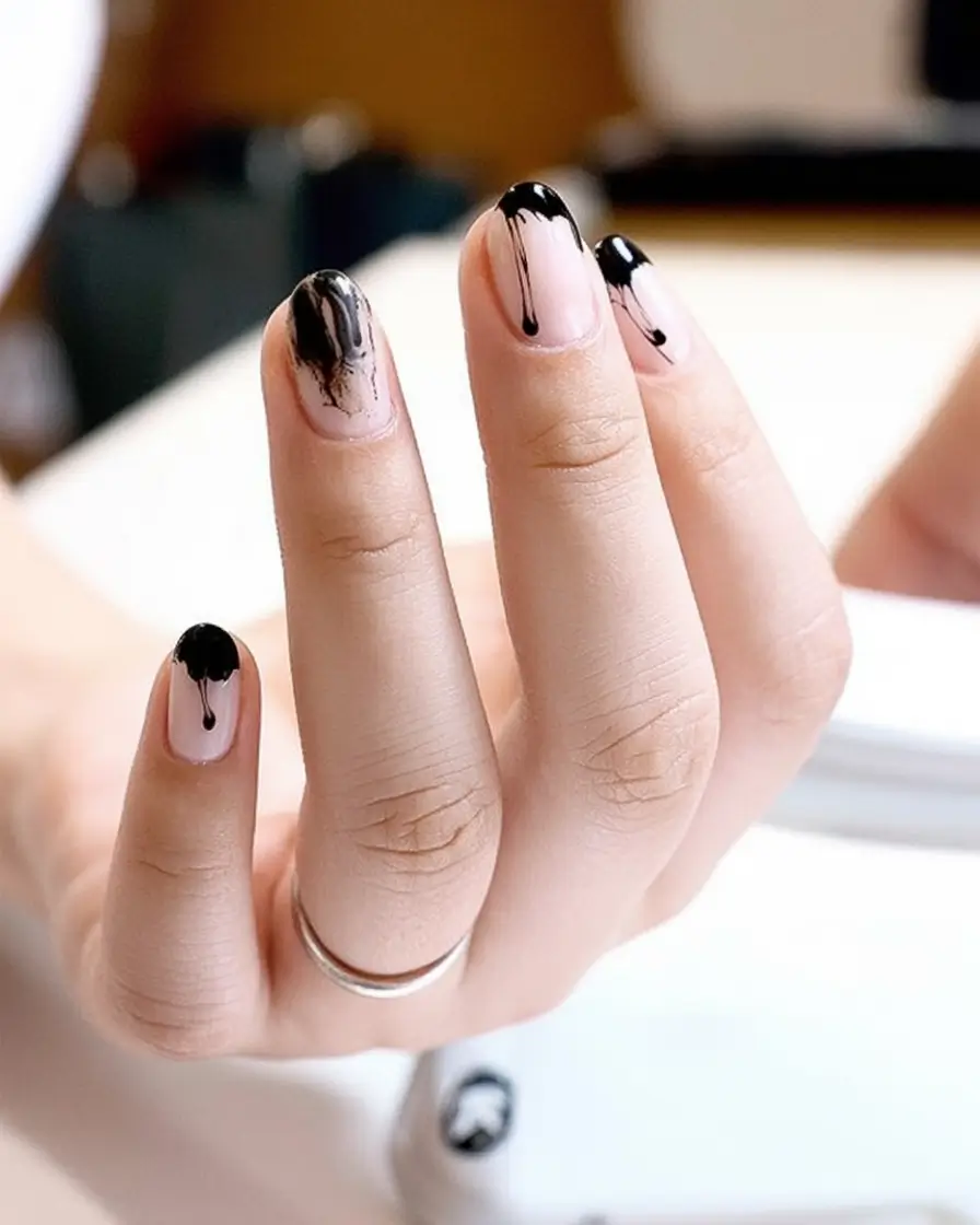 Black Fall Nails 2025: 27 Inspiring Designs for Almond, Square & Short Nails This Season