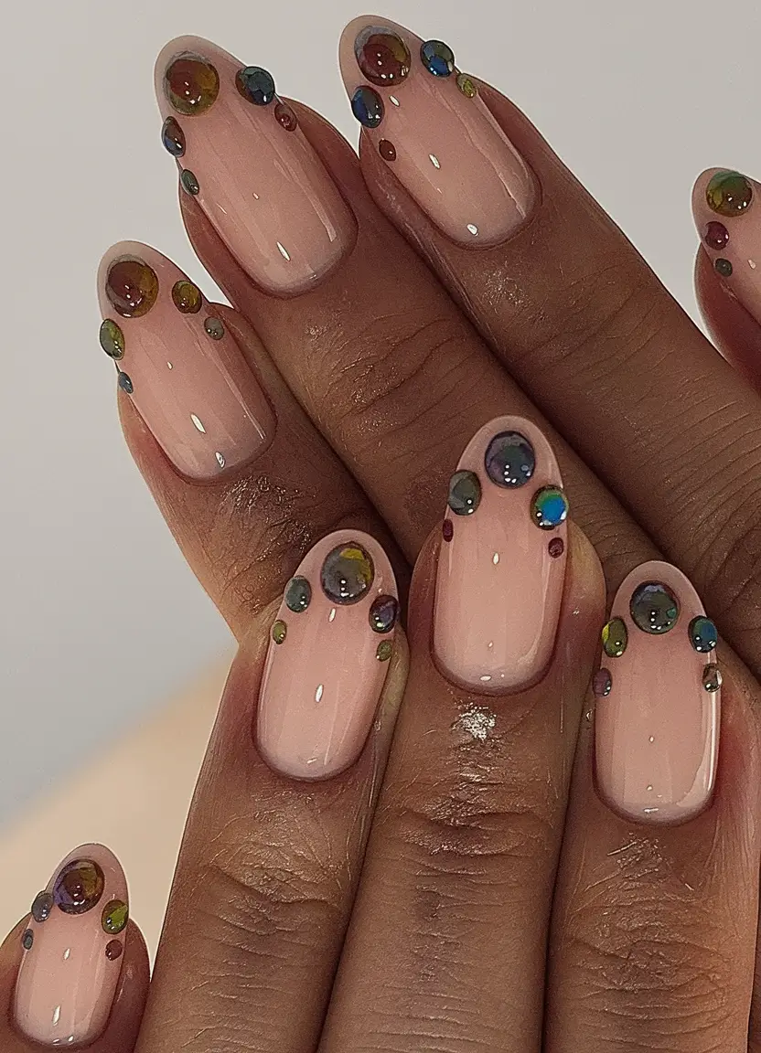 Fall 2025 Nail Trends: 28 Fresh Designs for Almond, Short, Square & Coffin Nails