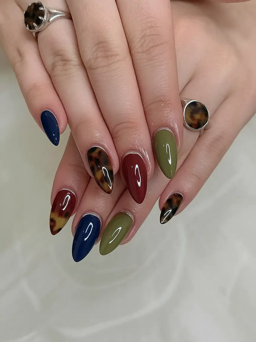 Fall Almond Nails 2025: 28+ Trendy Designs for Every Mood and Skin Tone