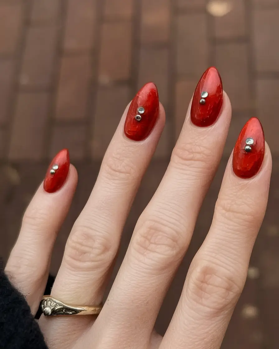 Fall Almond Nails 2025: 28+ Trendy Designs for Every Mood and Skin Tone