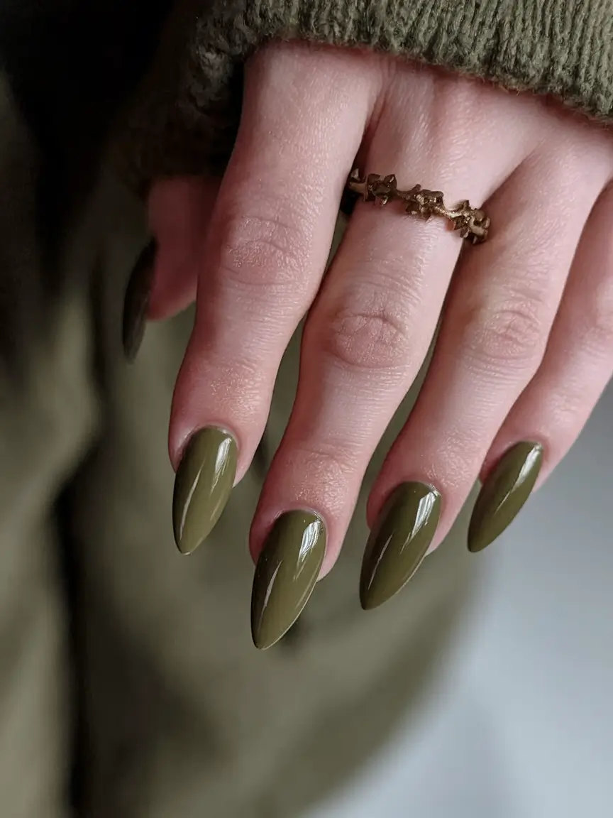 Fall Almond Nails 2025: 28+ Trendy Designs for Every Mood and Skin Tone