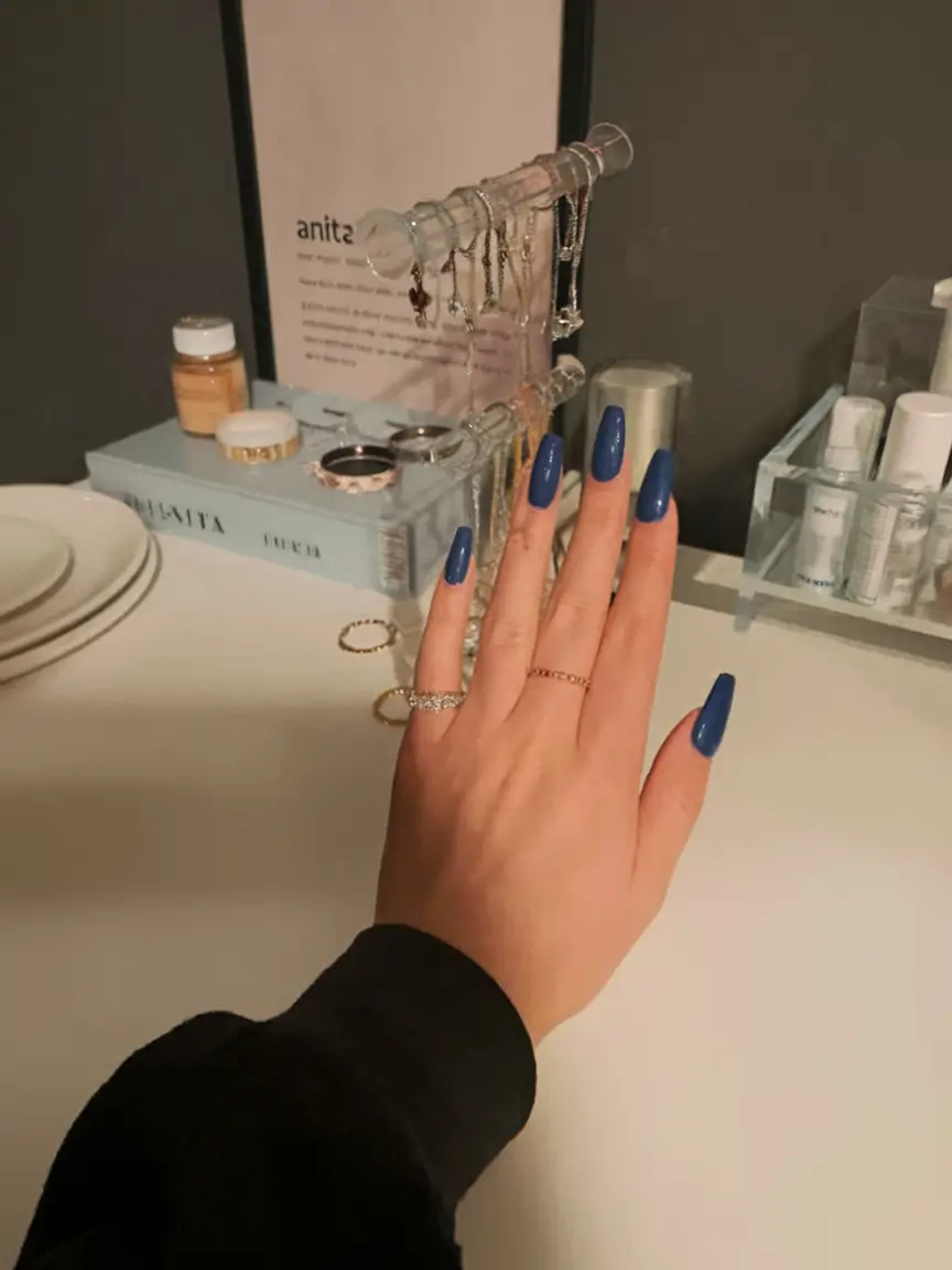Best Fall Coffin Nail Ideas 2025: Chic Colors, Shapes & Trends for the Season