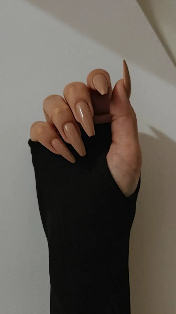 Best Fall Coffin Nail Ideas 2025: Chic Colors, Shapes & Trends for the Season