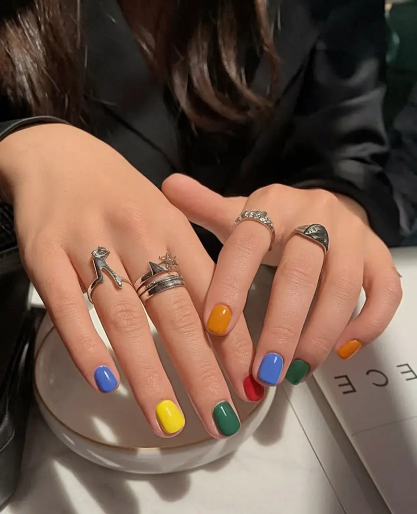 Fall Color-Block Nails 2025: Trendy Manicure Ideas for Bold Autumn Style