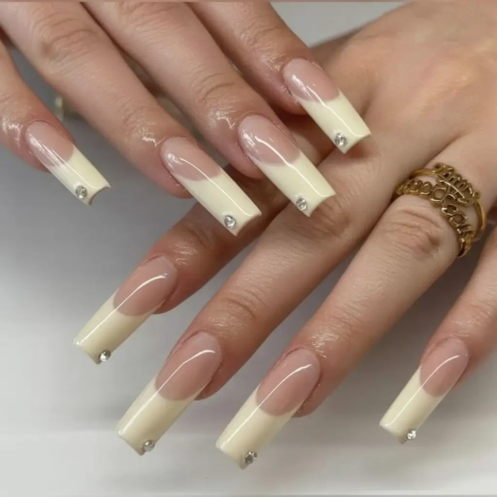Fall French Tip Nails 2025: 27+ Classy & Trendy Designs for Every Shape and Style