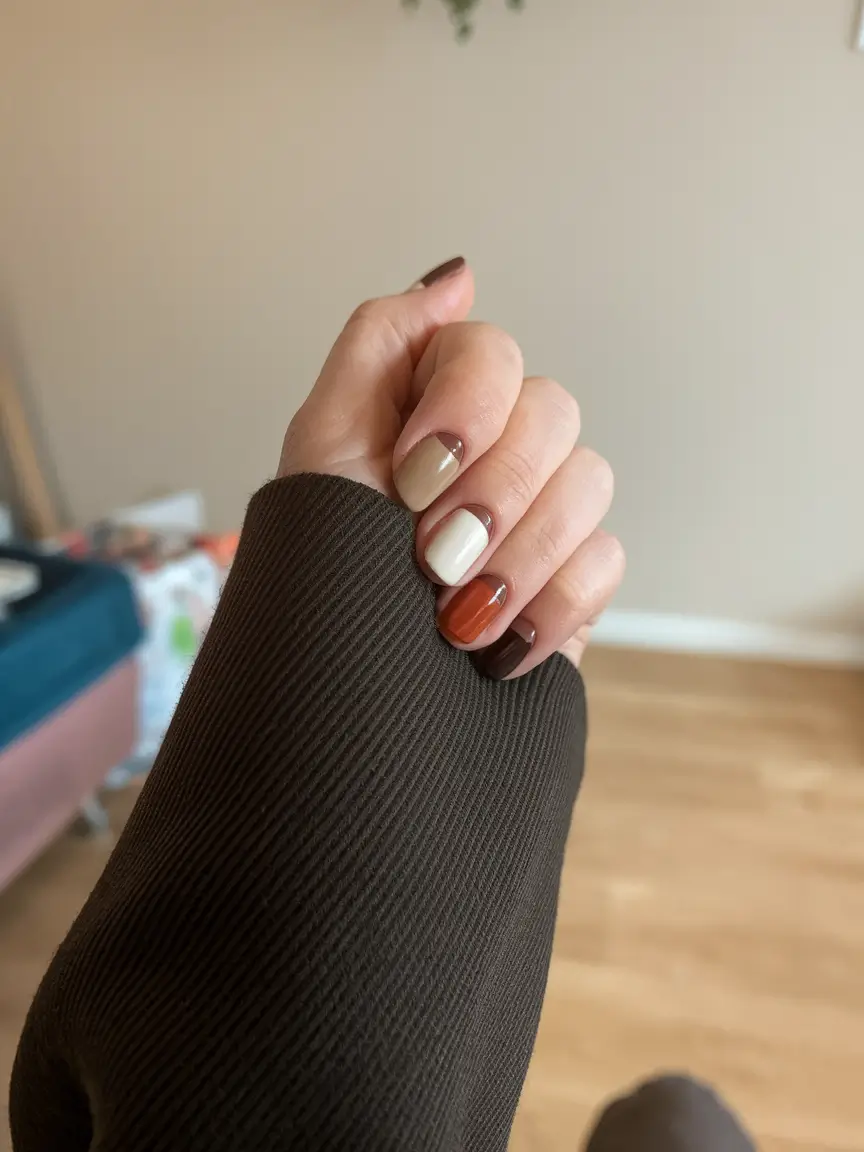 Fall Manicure Ideas 2025 – Almond, Chrome, French Tip & Short Nail Designs for Autumn