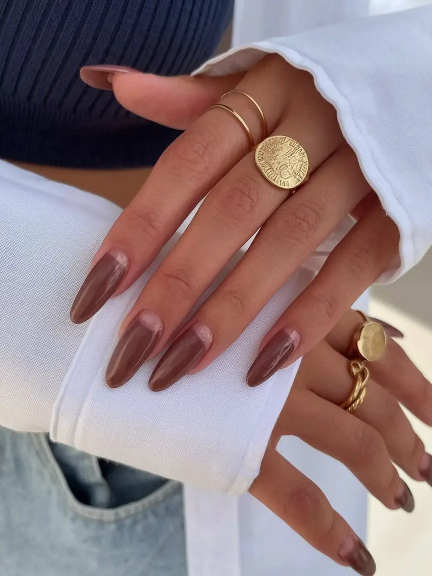 Fall Manicure Ideas 2025 – Almond, Chrome, French Tip & Short Nail Designs for Autumn