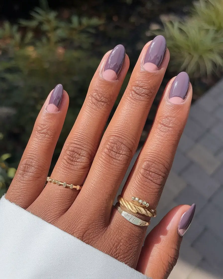 Fall Manicure Ideas 2025 – Almond, Chrome, French Tip & Short Nail Designs for Autumn