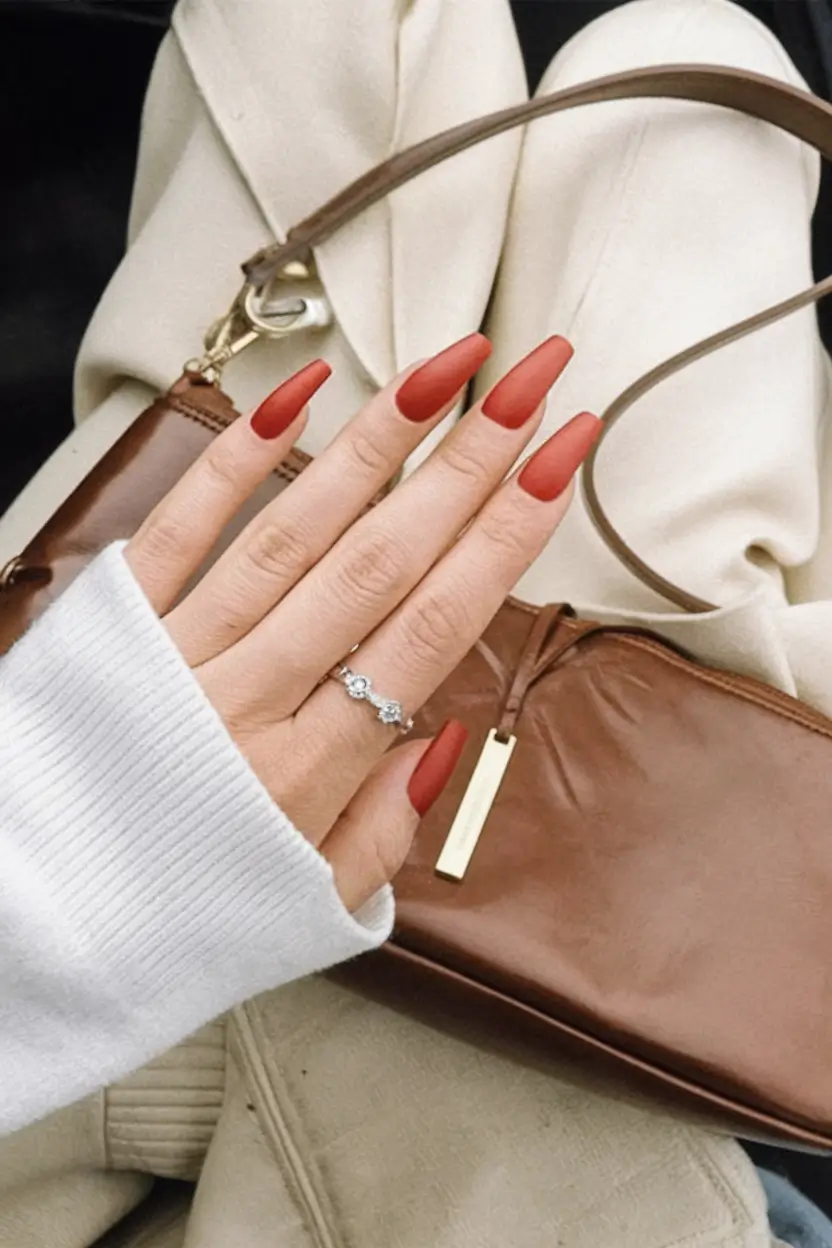 Fall Nail Colors for Fair Skin 2025: Trendy Shades and Elegant Ideas