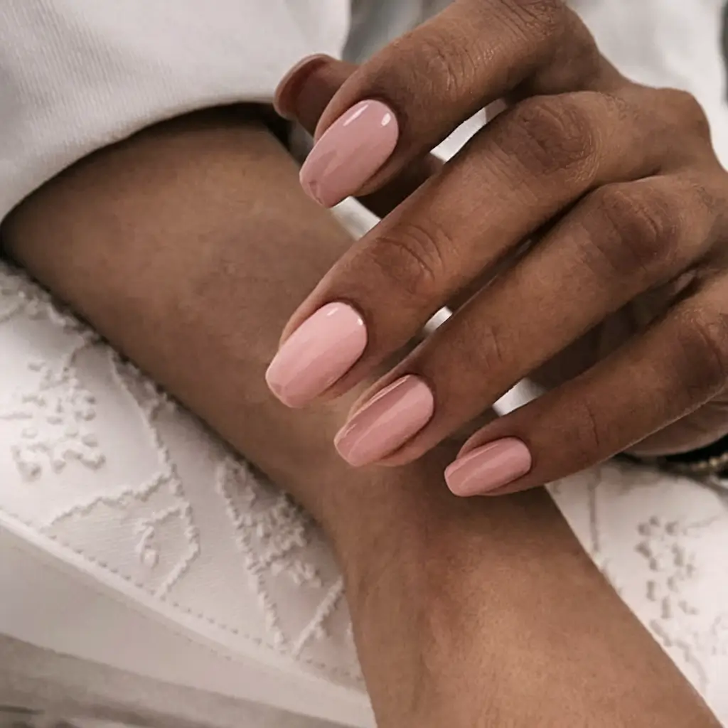 Fall Nail Colors for Medium Skin 2025: Chic Shades to Try This Season