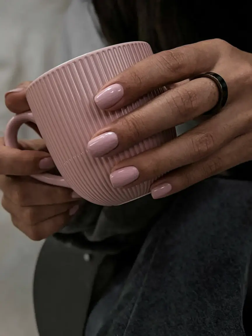 Fall Nail Colors for Medium Skin 2025: Chic Shades to Try This Season