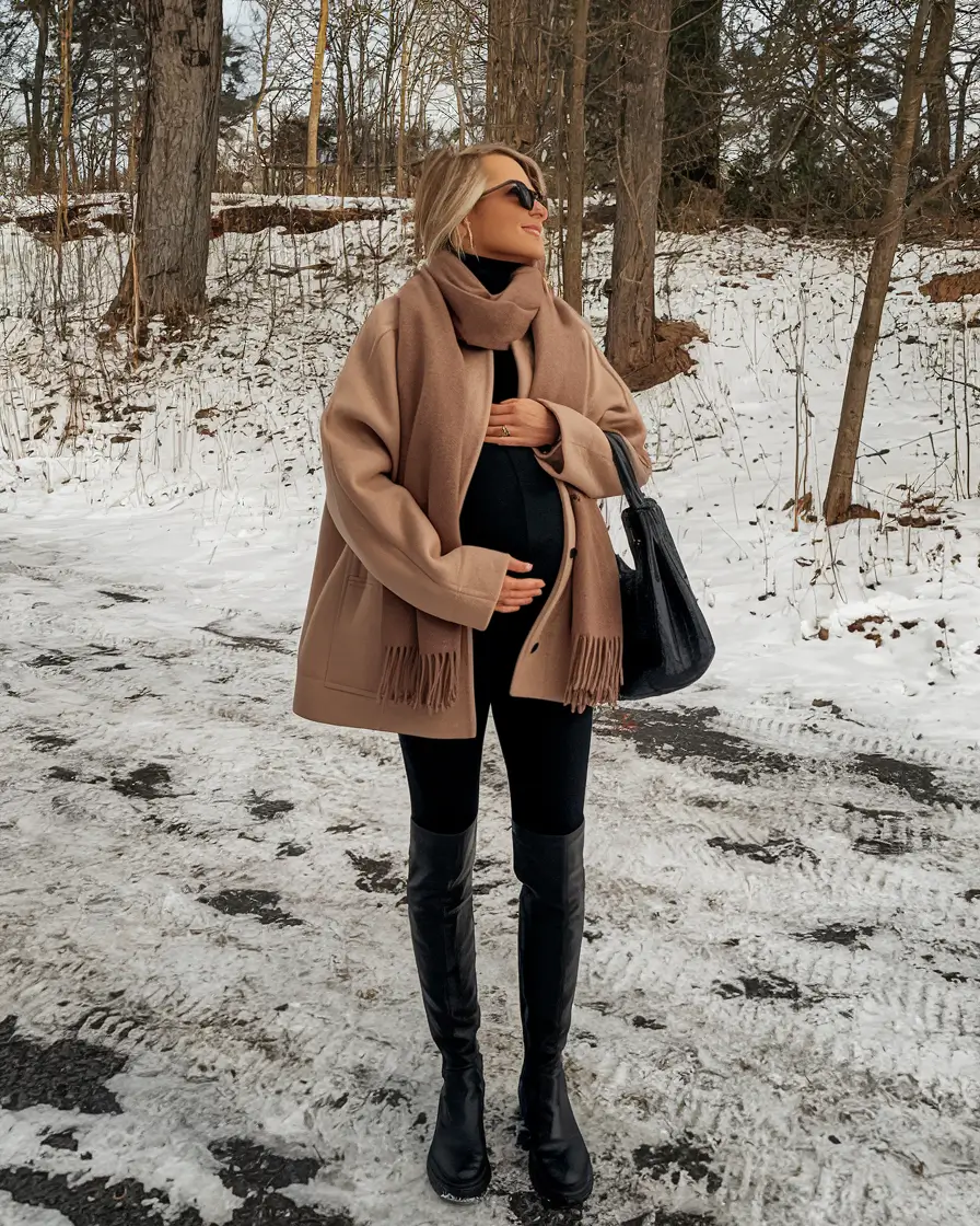 Fall Outfits for Pregnant Women 2025: Stylish, Comfortable & Trendy Looks