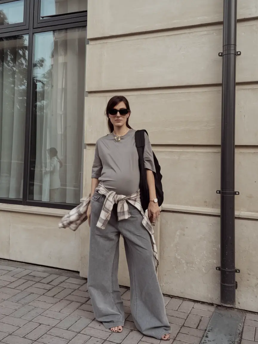 Fall Outfits for Pregnant Women 2025: Stylish, Comfortable & Trendy Looks