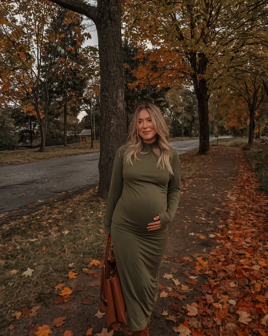 Fall Outfits for Pregnant Women 2025: Stylish, Comfortable & Trendy Looks