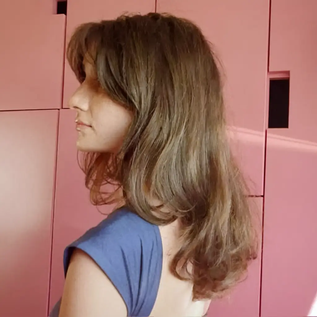 Medium-Length Haircut for Fall 2025: 26+ Fresh & Chic Mid-Length Looks to Try Now