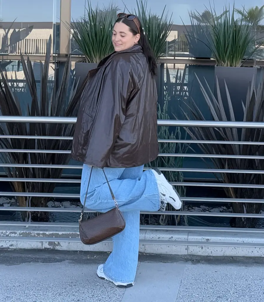 29 Stylish Midsize Fall Outfits Ideas for 2025 You’ll Want to Copy