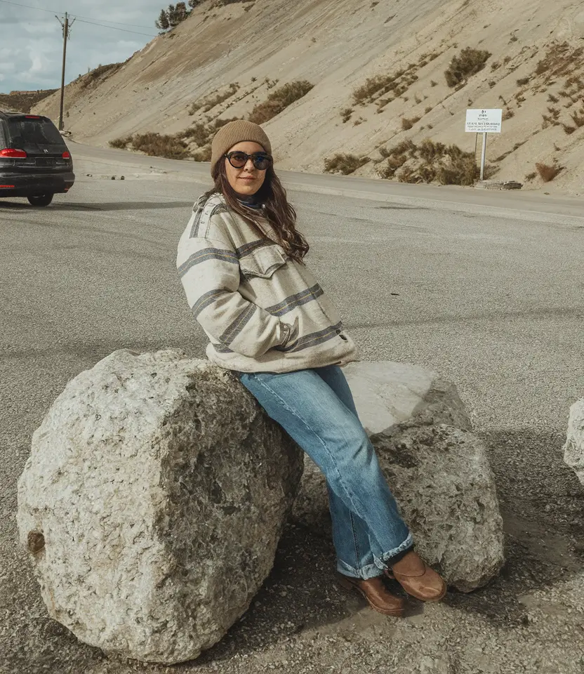Cozy Outfits to Wear in October 2025: Stylish & Comfortable Fall Looks