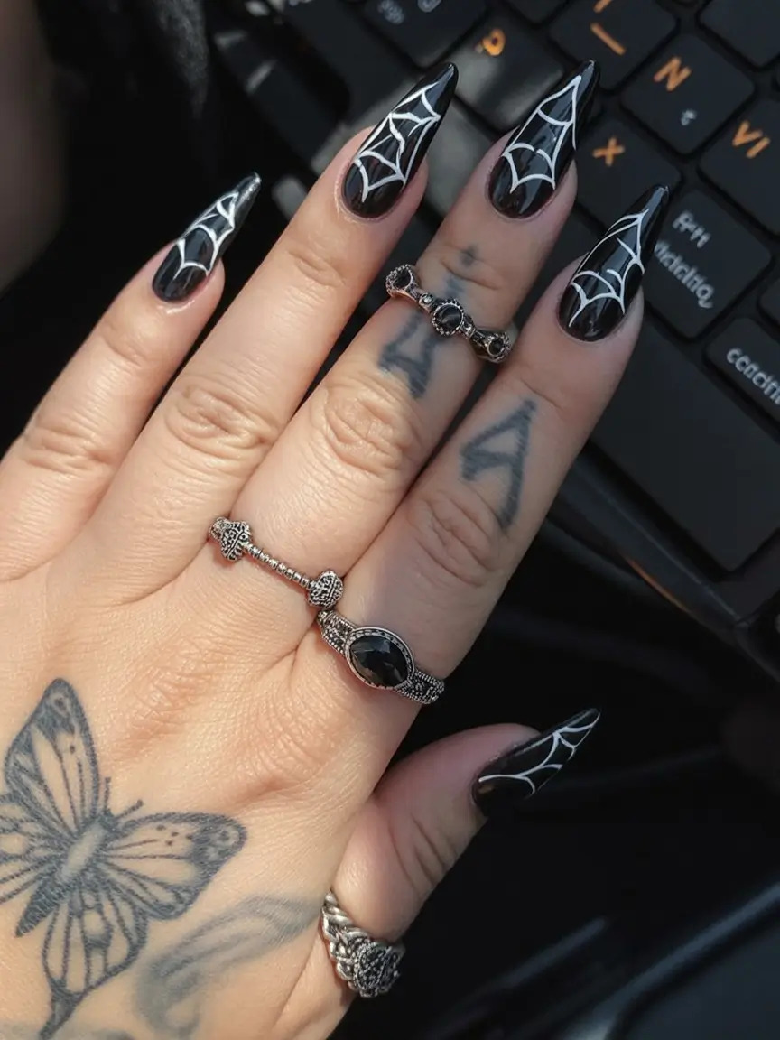 Fall Nail Design for October 2025: 27 Trendy & Classy Ideas for the Season