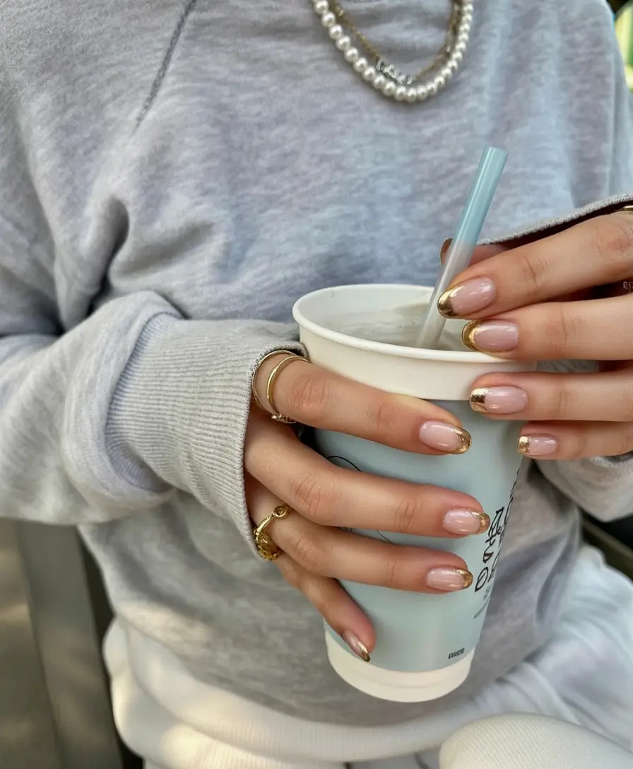 Fall Nails 2025 Color Trends: Stunning Almond, Short & Red Designs for Autumn