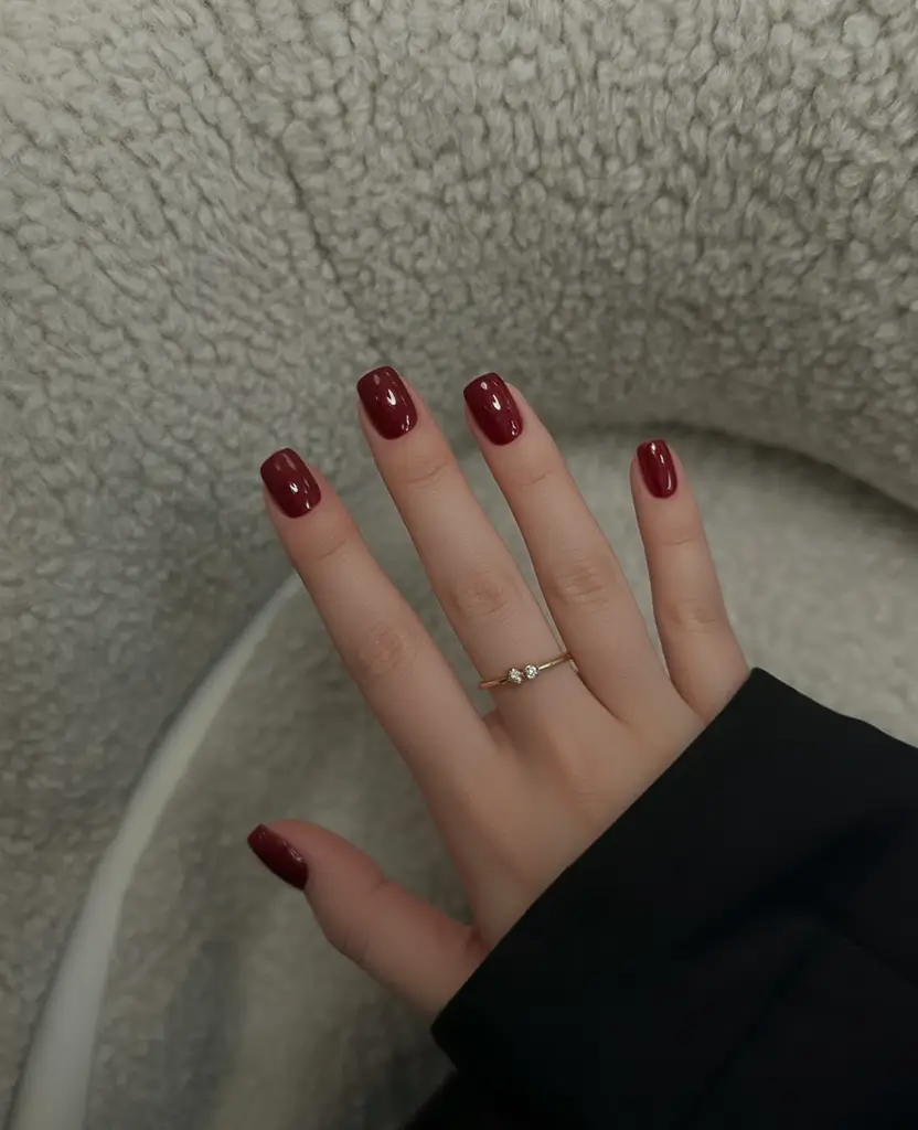 Fall Nails 2025 Color Trends: Stunning Almond, Short & Red Designs for Autumn