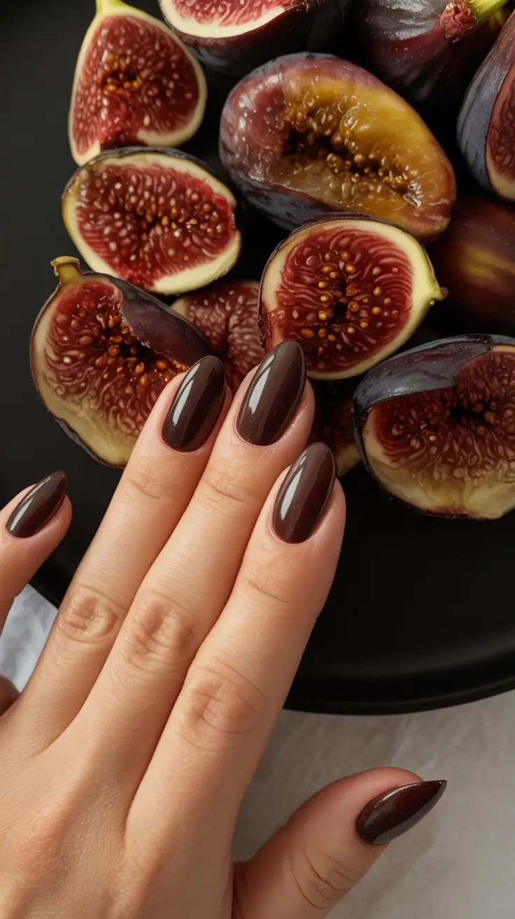 Fall Season Nails Ideas 2025: Trendy Manicure Colors and Designs for Autumn
