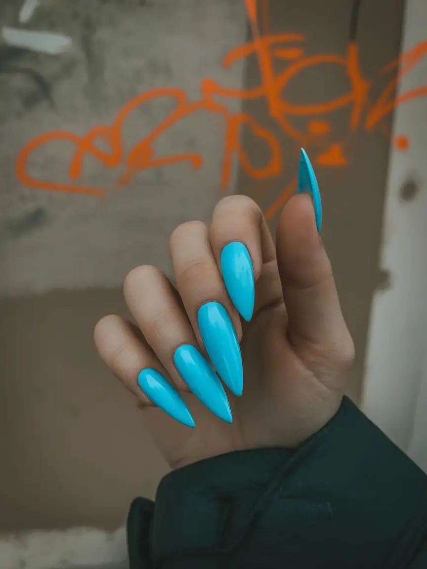 Long Fall Nails Trends 2025 – Acrylic, Almond & Coffin Ideas