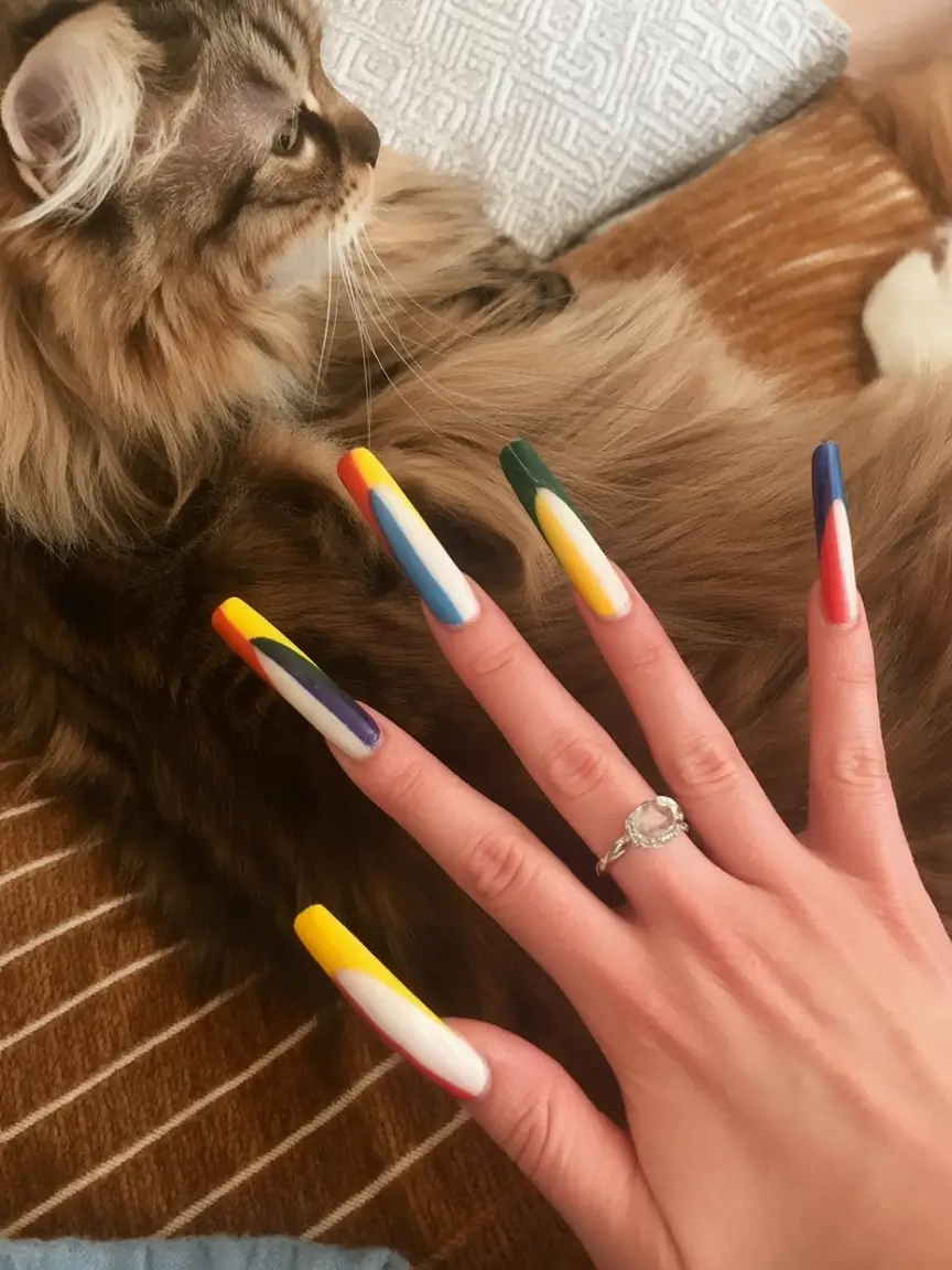 Long Fall Nails Trends 2025 – Acrylic, Almond & Coffin Ideas