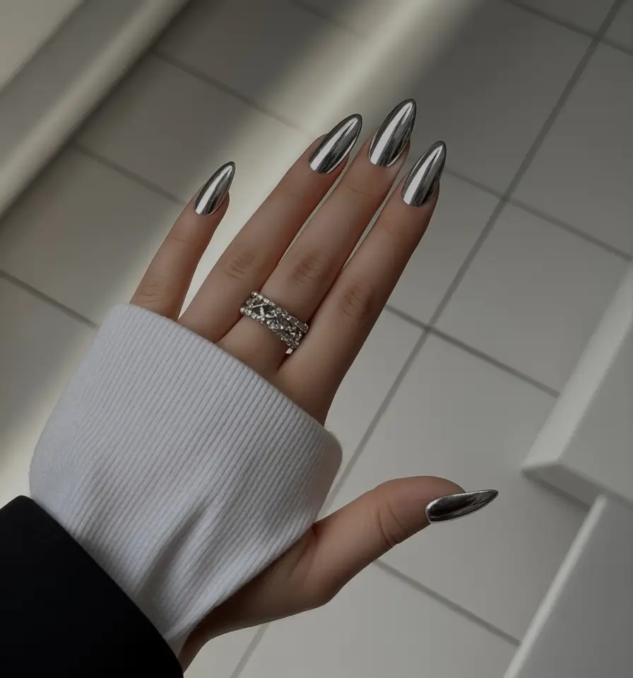 Long Fall Nails Trends 2025 – Acrylic, Almond & Coffin Ideas