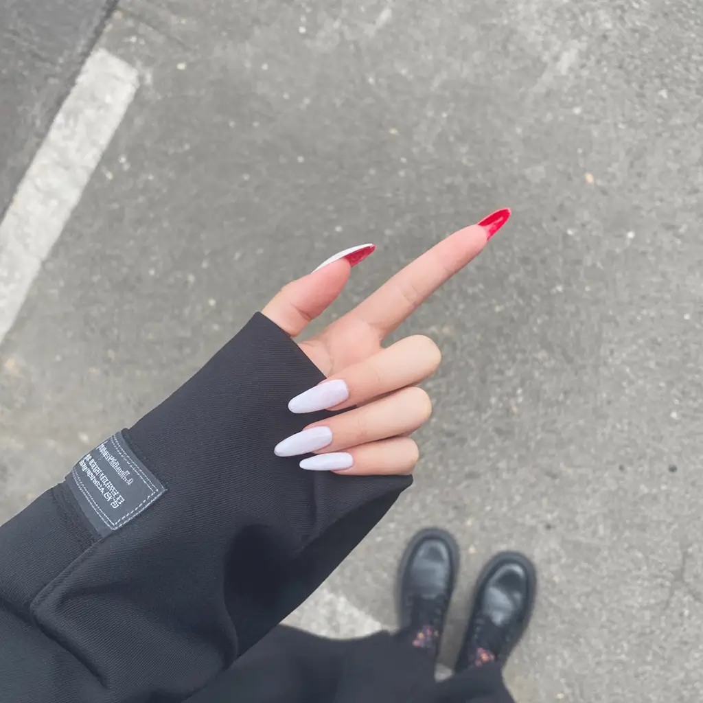 Long Fall Nails Trends 2025 – Acrylic, Almond & Coffin Ideas