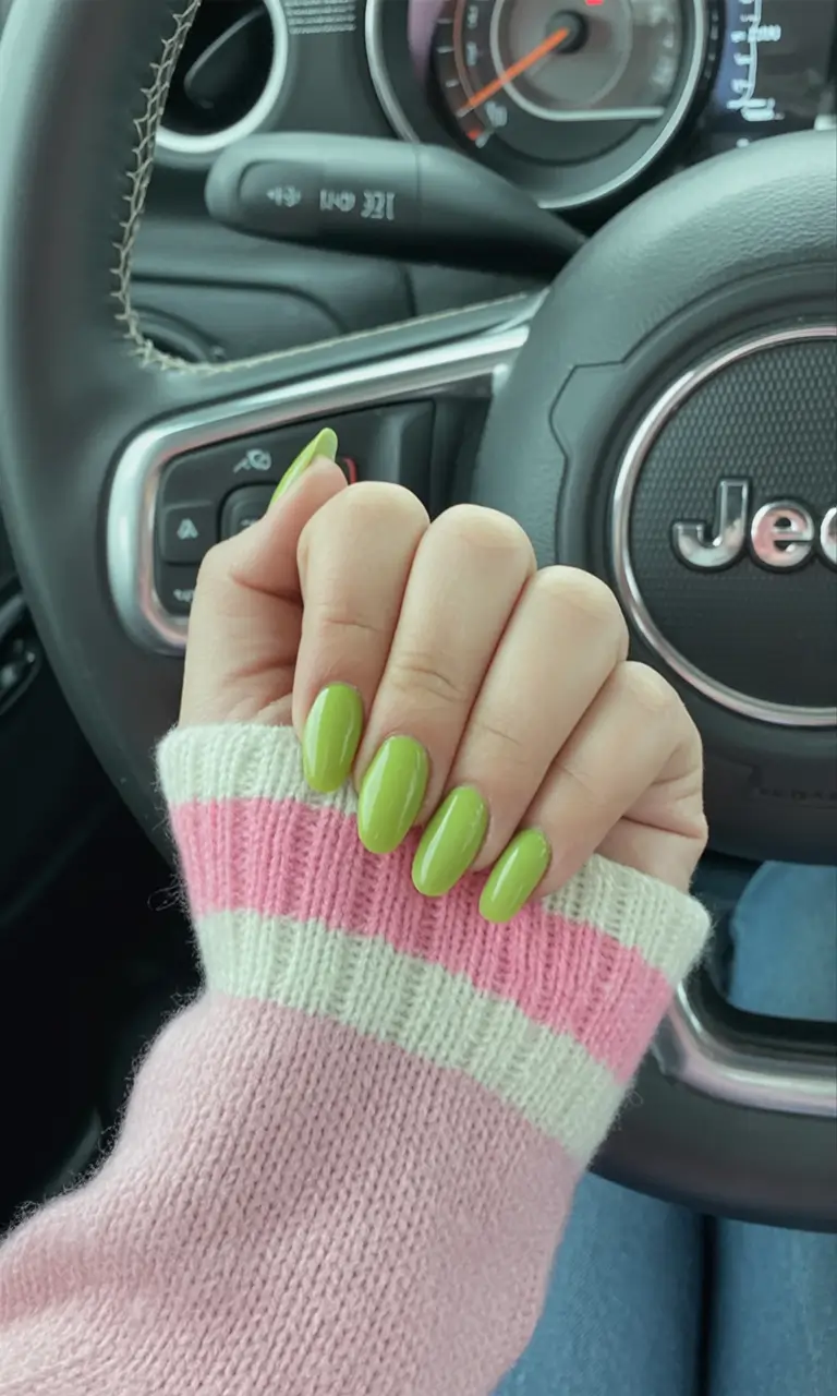 Long Fall Nails Trends 2025 – Acrylic, Almond & Coffin Ideas