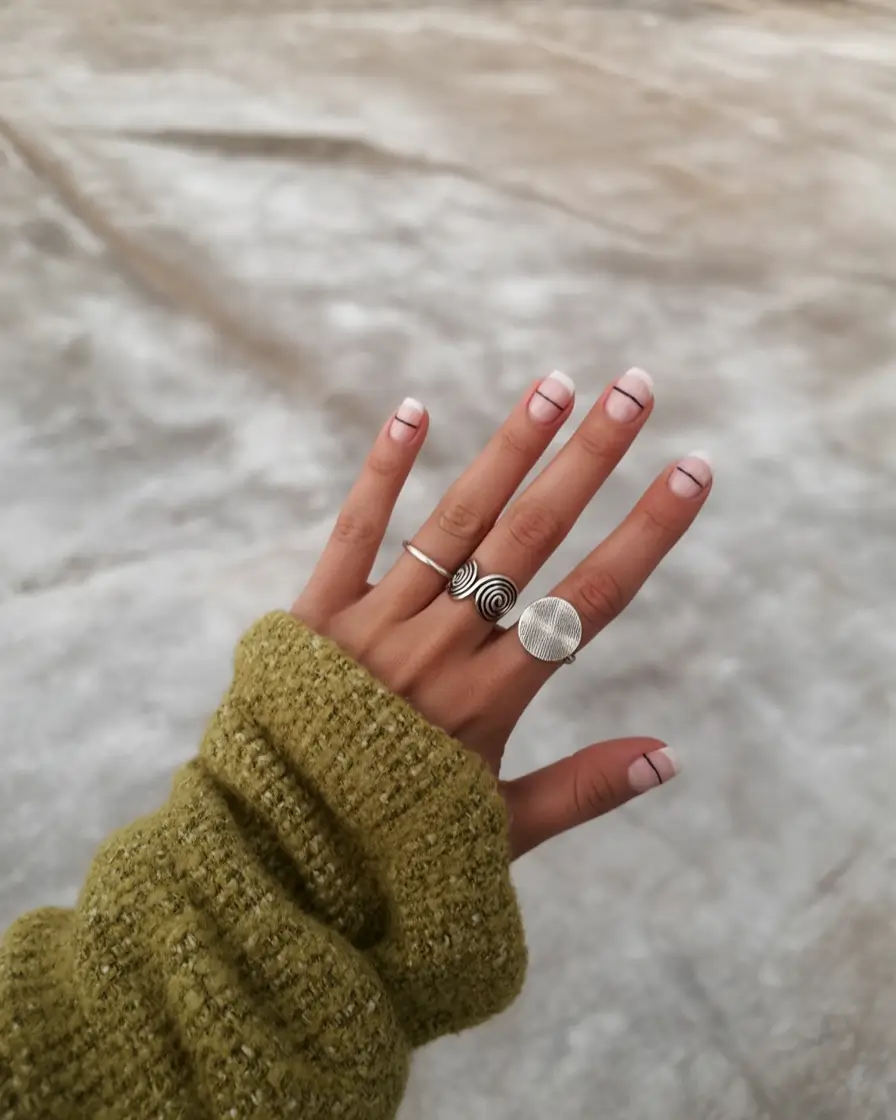 Neutral Fall Nails 2025: 27 Chic Ideas from Almond to Acrylic for Cozy Season