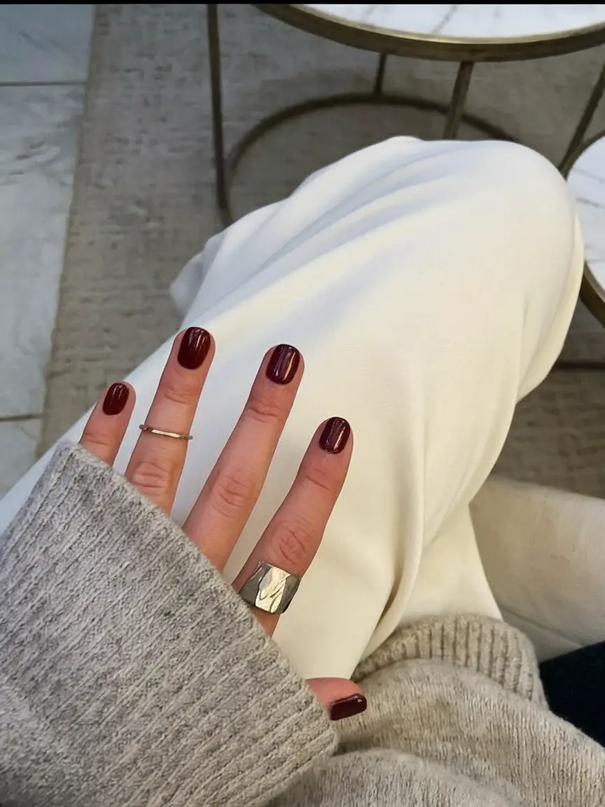 October 2025 Nail Colors Ideas: Best Shades and Manicure Trends for Fall