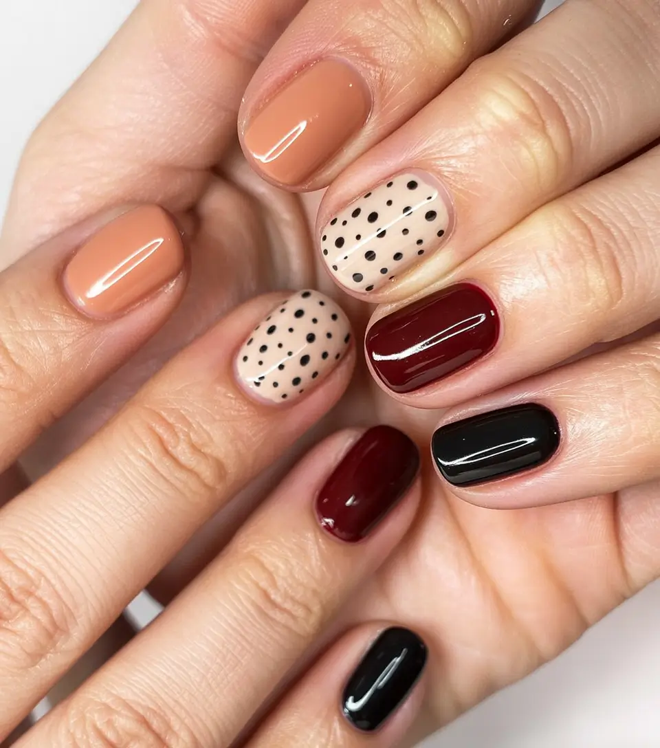 Round Fall Nails 2025: Best Designs and Colors for the Season