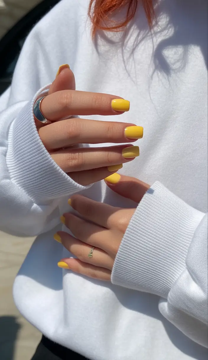 Short Fall Nails Trends 2025: Stylish and Chic Manicure Ideas for the Season