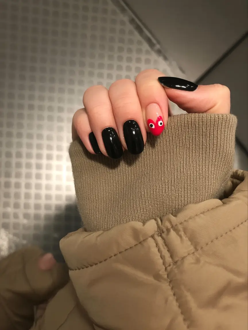 Short Fall Nails Trends 2025: Stylish and Chic Manicure Ideas for the Season