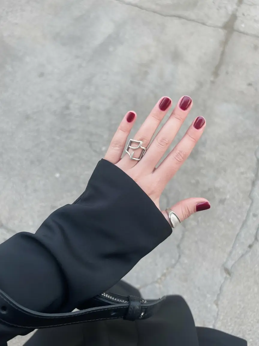 Short Fall Nails Trends 2025: Stylish and Chic Manicure Ideas for the Season