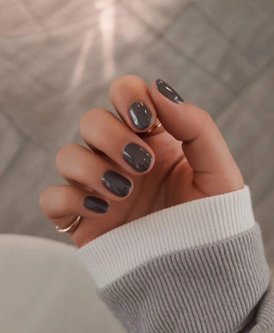 Short Fall Nails Trends 2025: Stylish and Chic Manicure Ideas for the Season