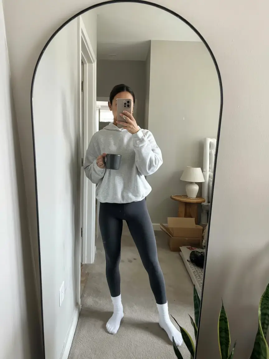 Legging Outfits Ideas 2026: Chic Looks & Styling Tips for Every Season