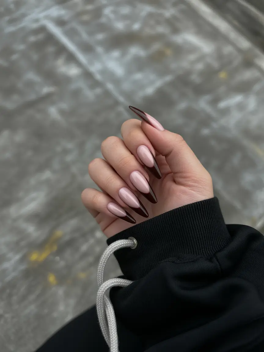 November Nails Ideas 2025: Trendy Colors, Shapes & Designs for Fall