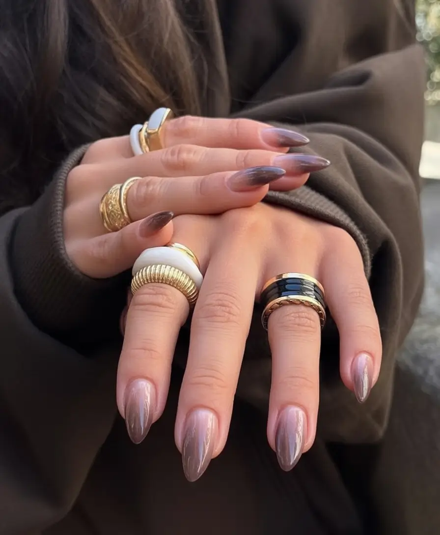 November Nails Ideas 2025: Trendy Colors, Shapes & Designs for Fall