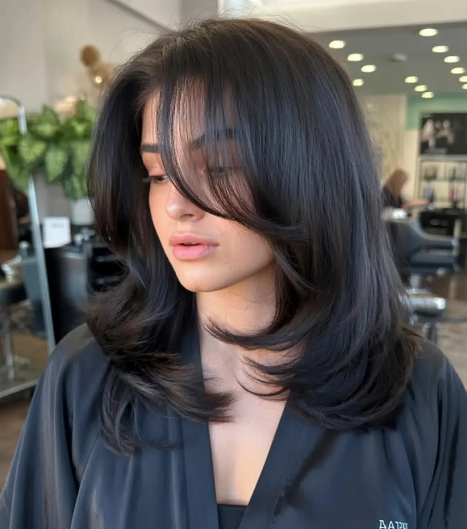 Short Winter Haircuts 2025–2026 Trends: Cozy, Chic & Totally Wearable Ideas for Every Face Shape